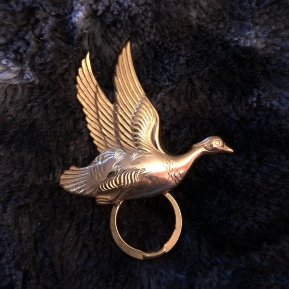 vintage leaf and dove brooch - Picture 4 of 6